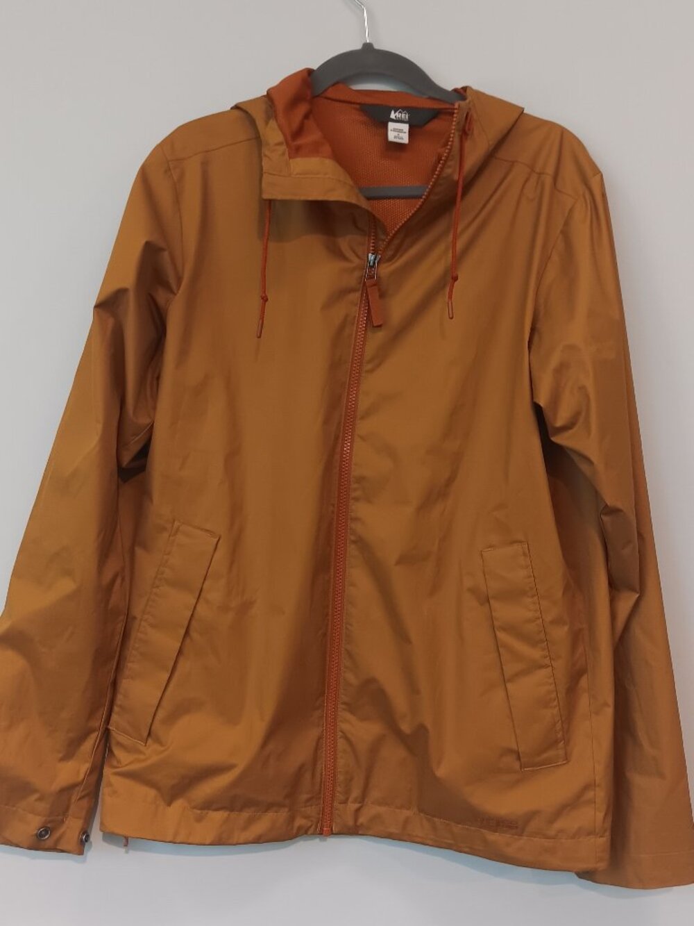 REI Co‑Op Men’s Lightweight Hooded Windbreaker – Burnt Orange Jacket Size Small